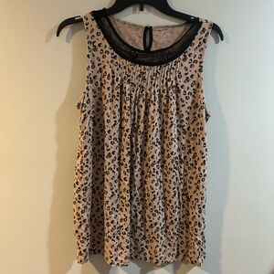 Ann Taylor loft size large sleeveless shirt with lace collar